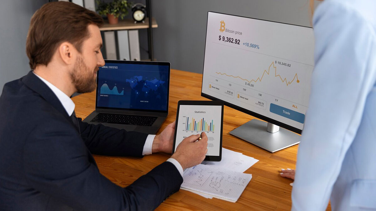 Navigating Real Estate with Precision: How Data Analytics Transforms Investment Decisions