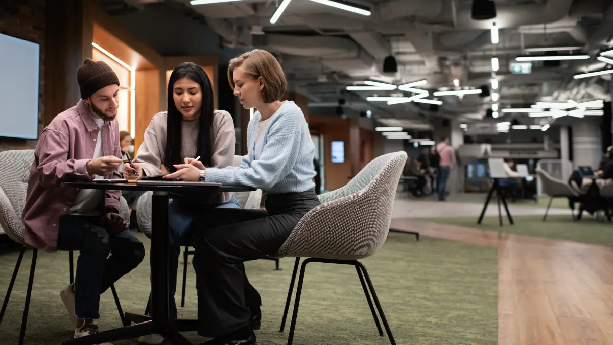 Benefits of coworking for small businesses